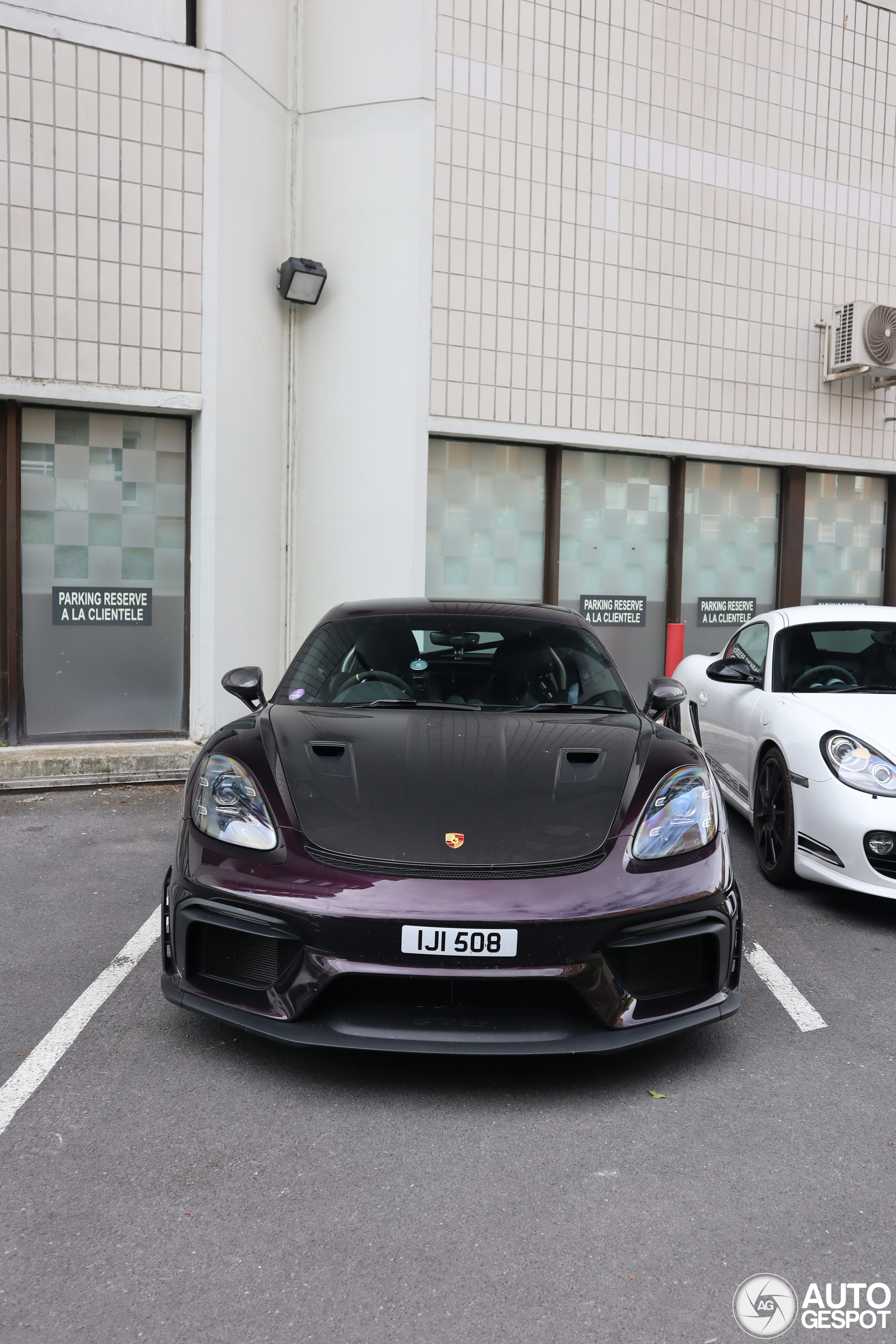 Porsche 718 Cayman GT4 RS Weissach Package
