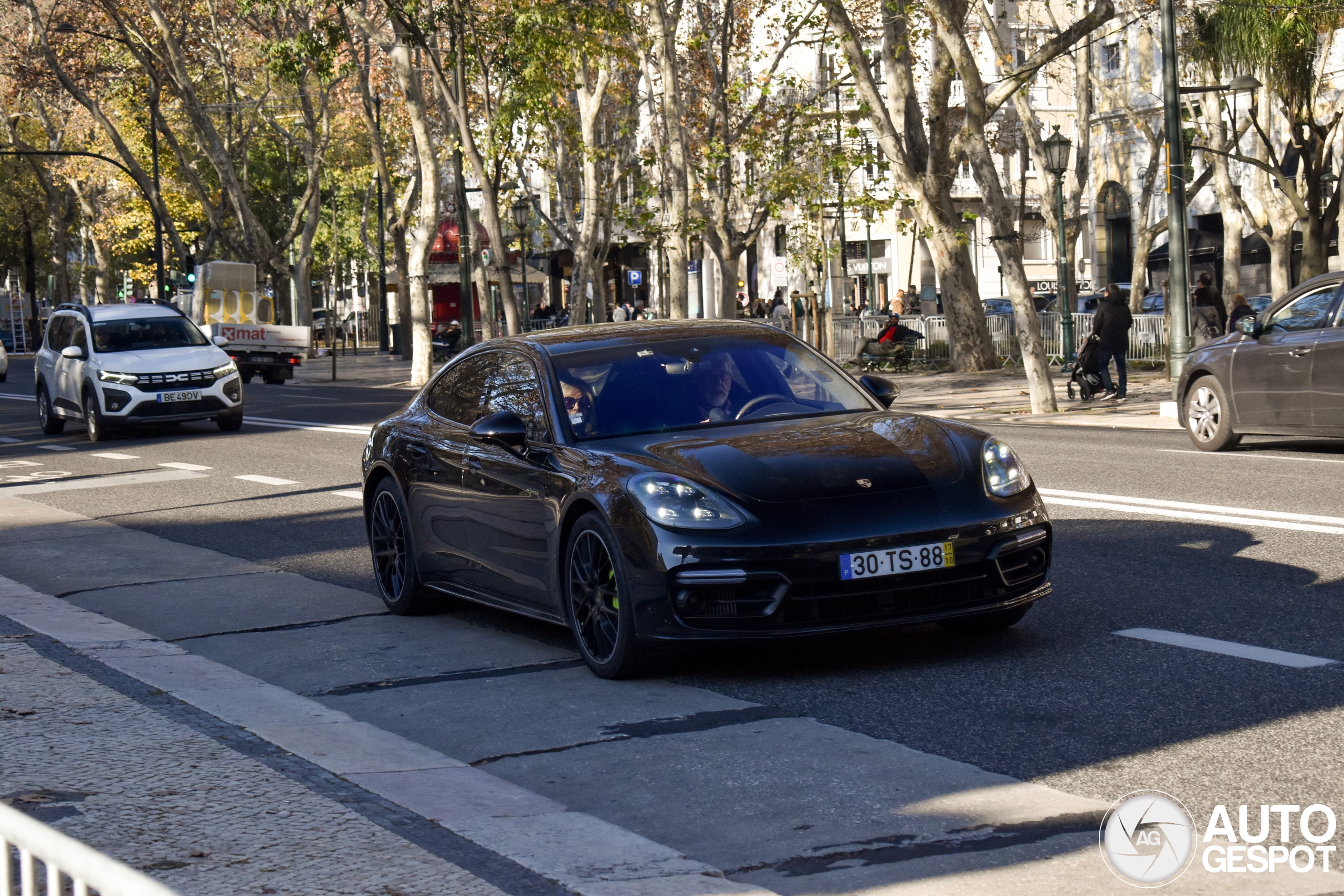 Porsche 971 Panamera Turbo S E-Hybrid