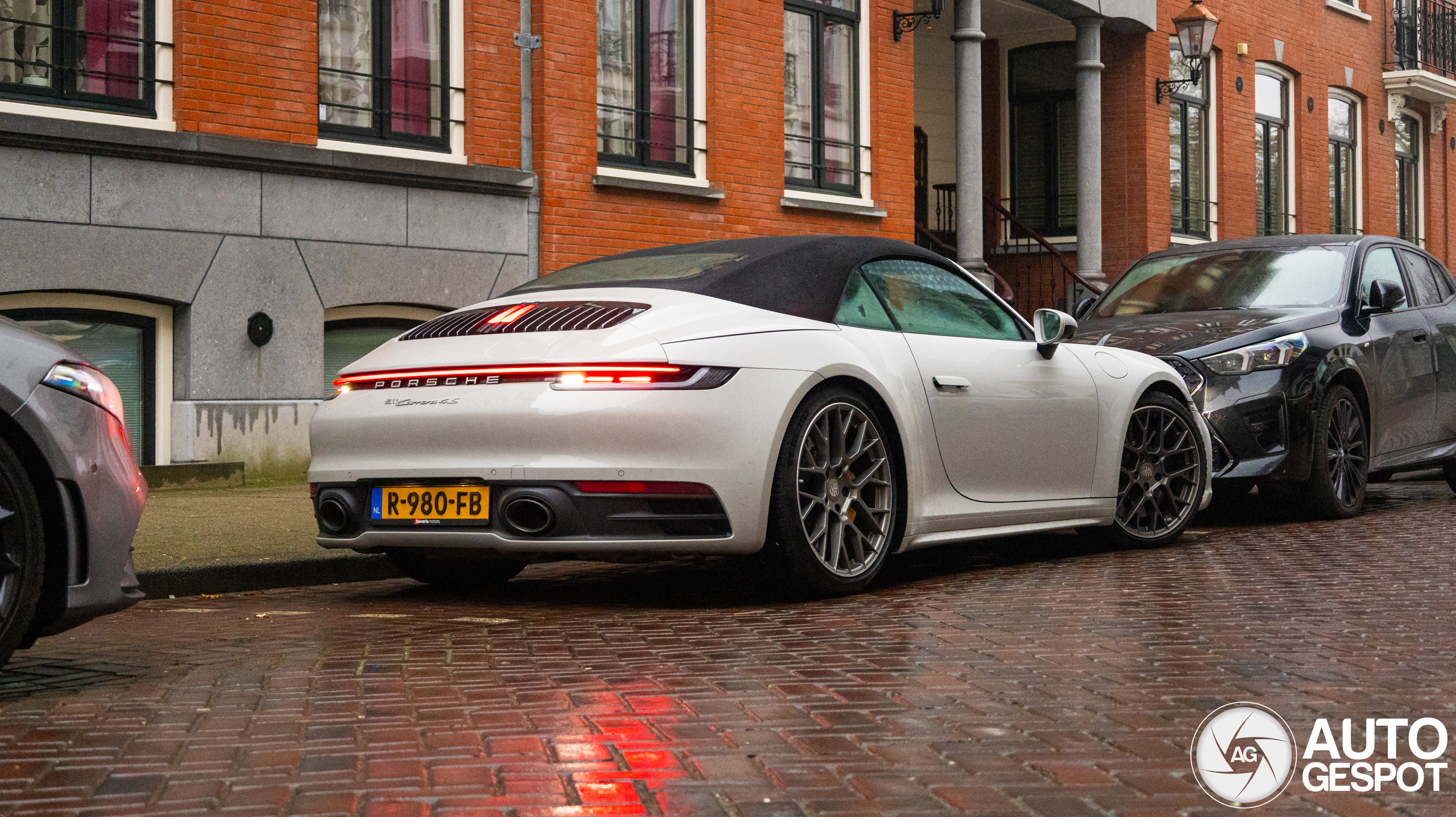 Porsche 992 Carrera 4S Cabriolet