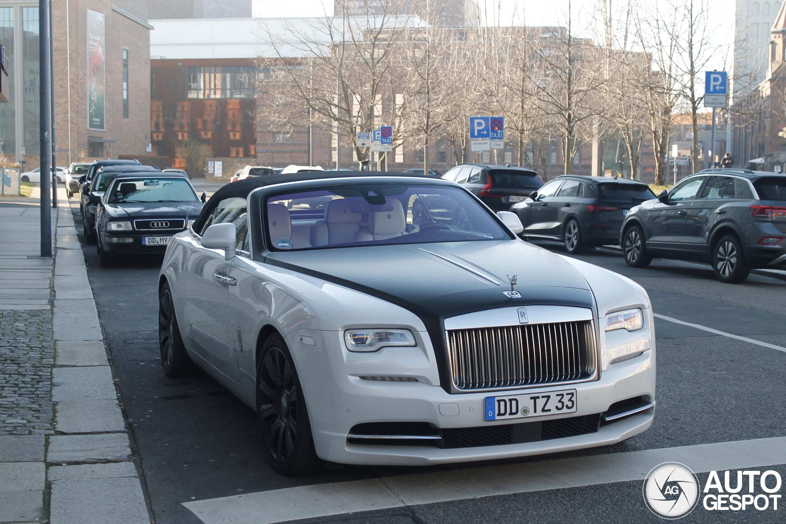 Rolls-Royce Dawn