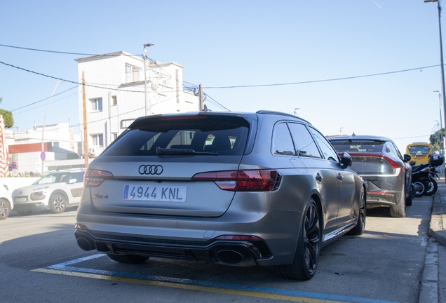 Audi RS4 Avant B9