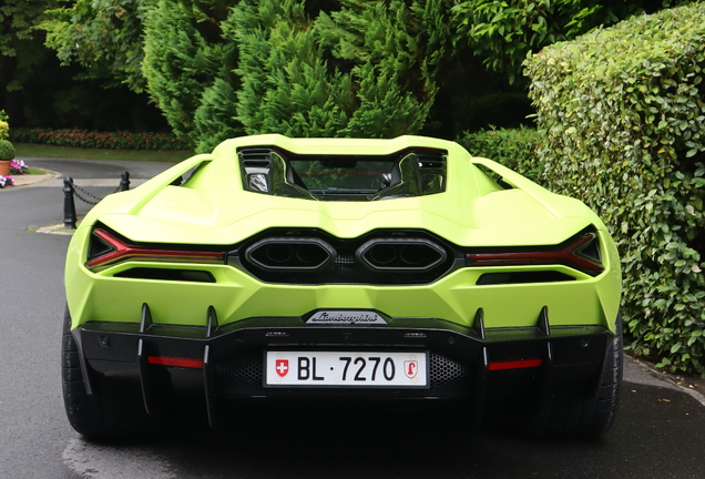 Lamborghini Revuelto