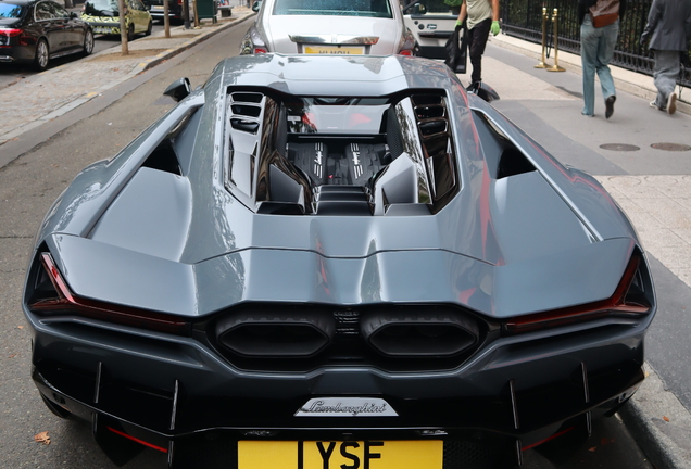 Lamborghini Revuelto