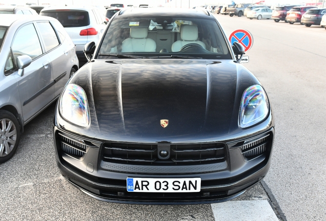 Porsche 95B Macan GTS MkIII