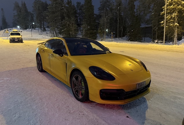 Porsche 971 Panamera Turbo S E-Hybrid