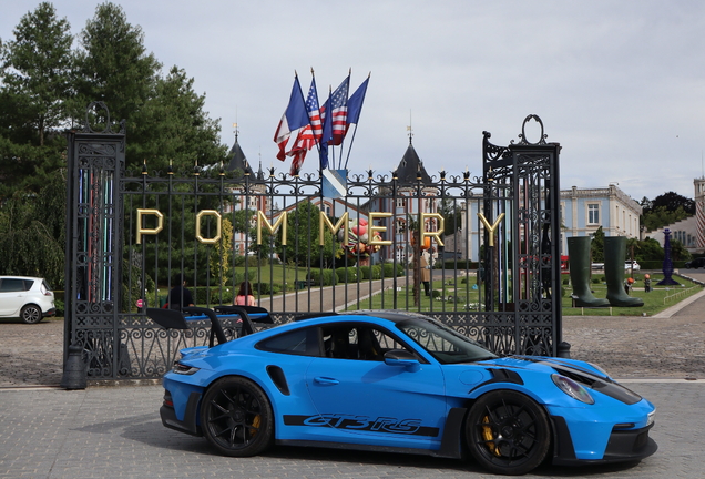 Porsche 992 GT3 RS Weissach Package