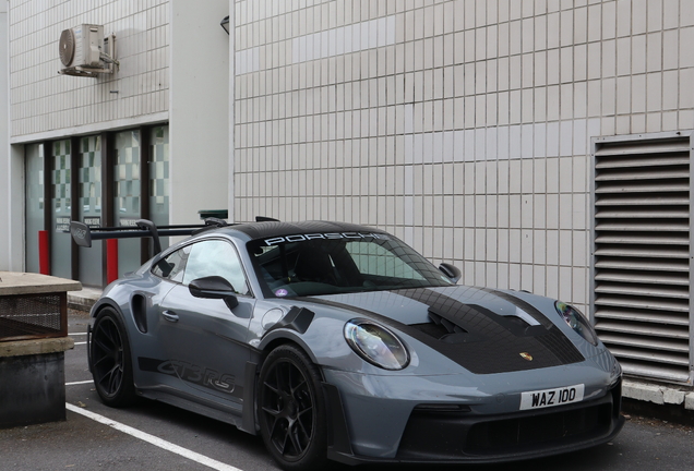 Porsche 992 GT3 RS Weissach Package