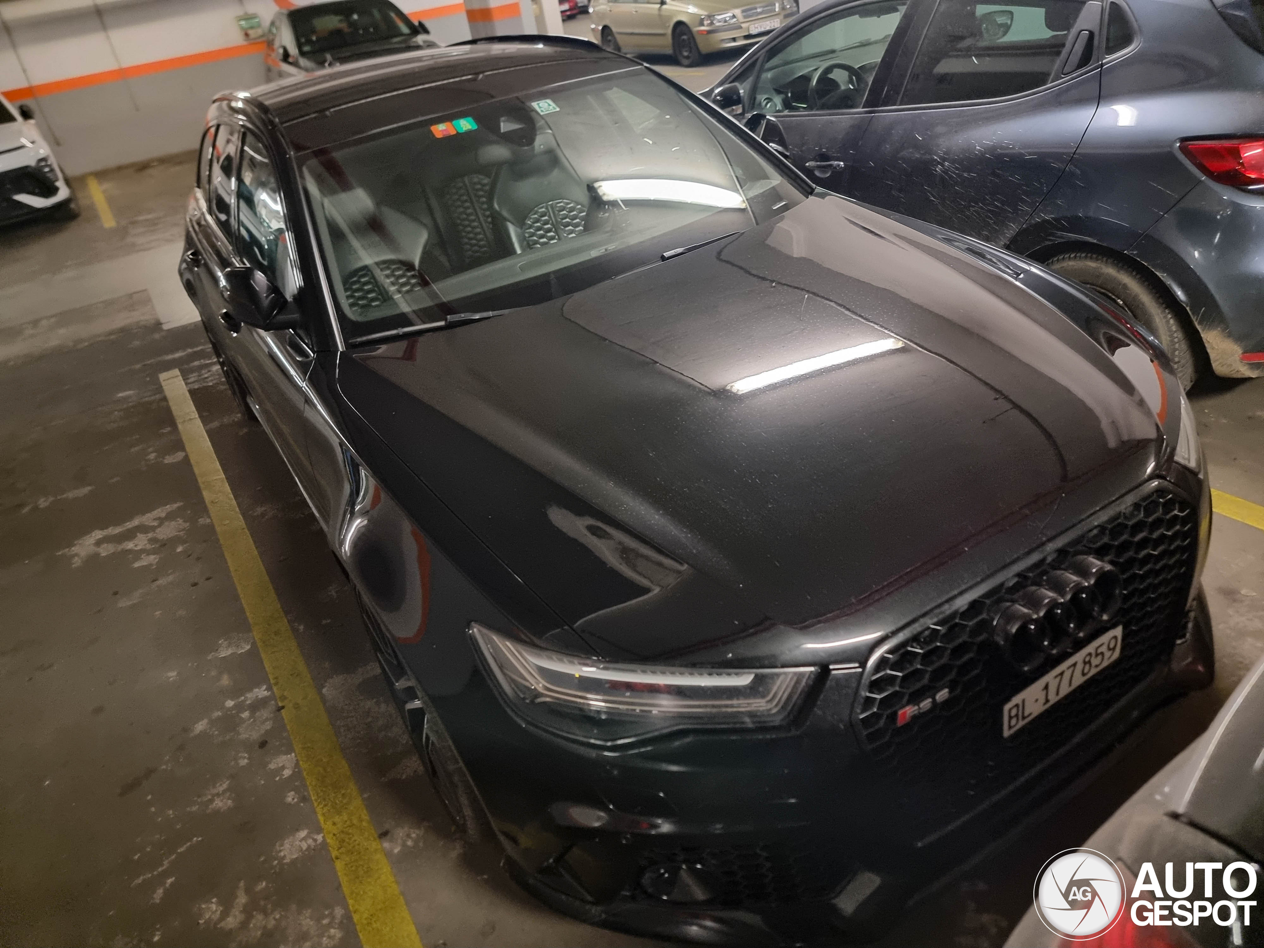 Audi RS6 Avant C7 2015