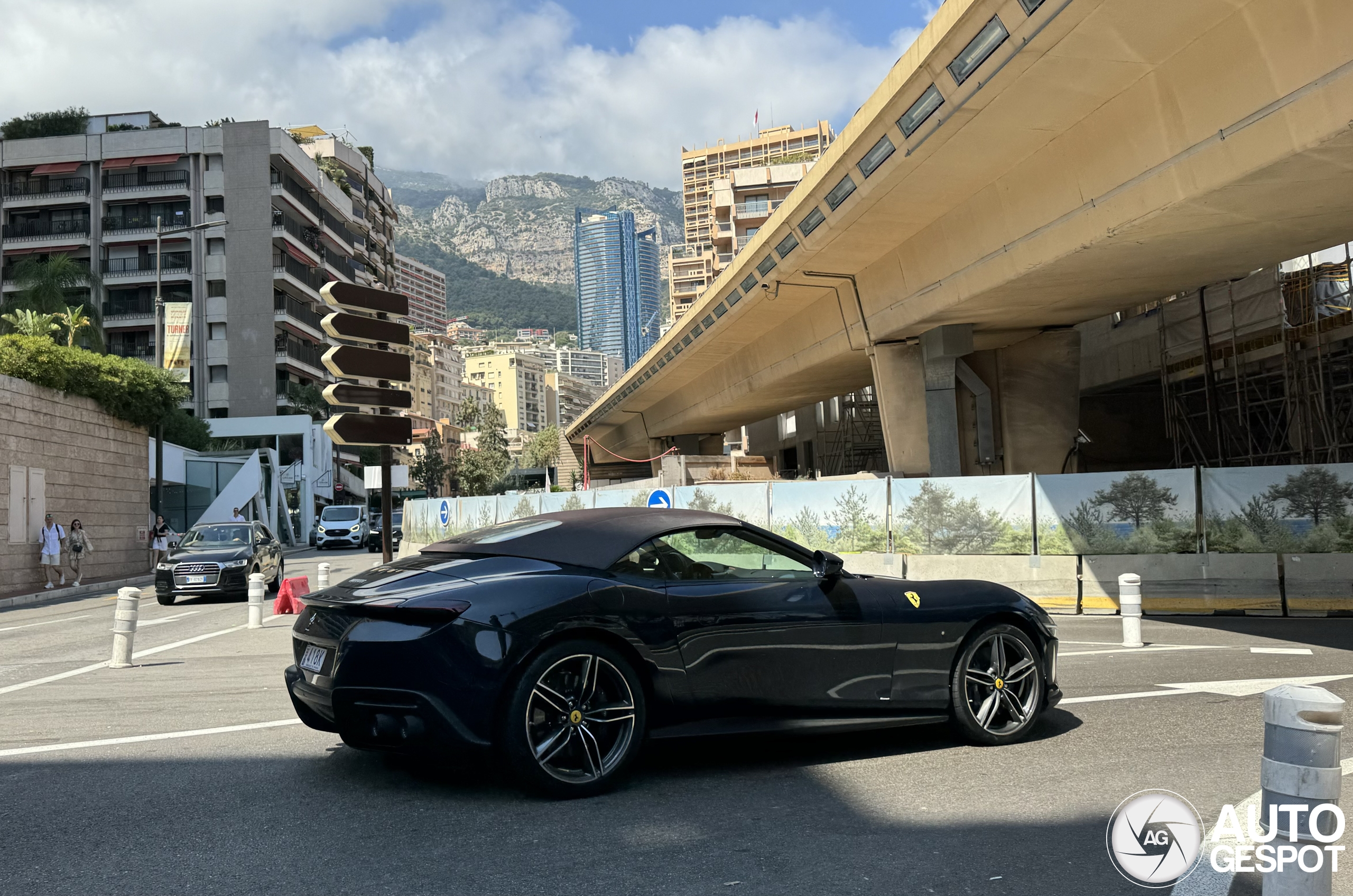 Ferrari Roma Spider