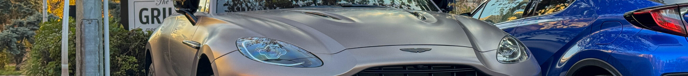 Aston Martin DBX707