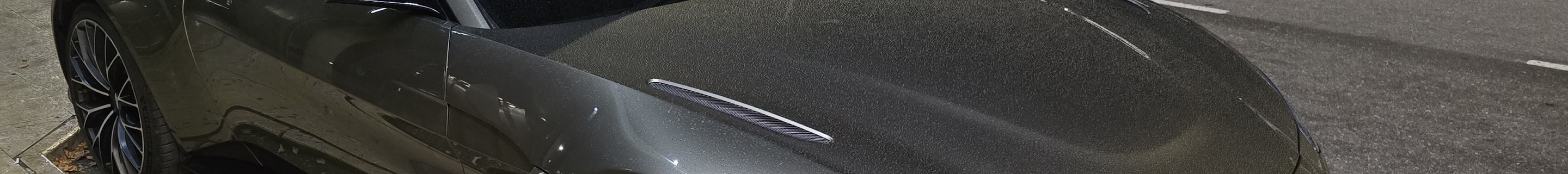Aston Martin V8 Vantage 2018