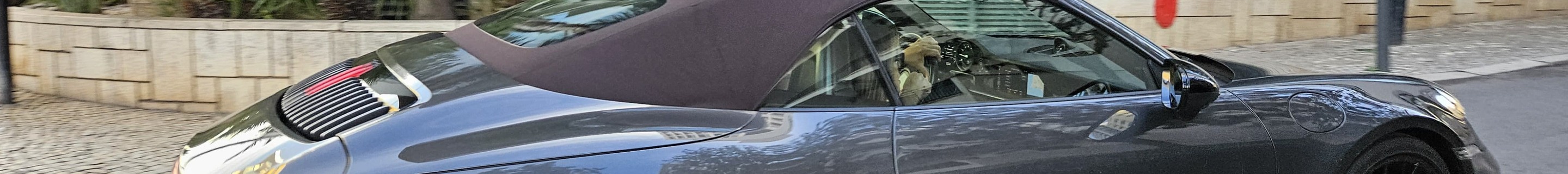 Porsche 992 Carrera 4S Cabriolet MkI
