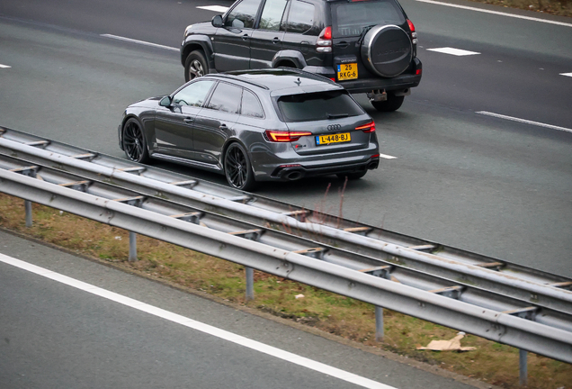 Audi RS4 Avant B9