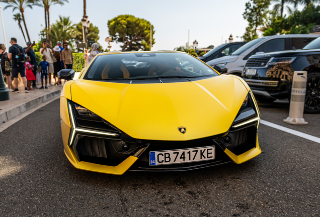 Lamborghini Revuelto