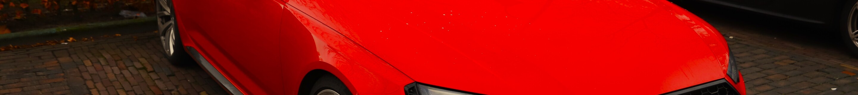 Audi RS4 Avant B9