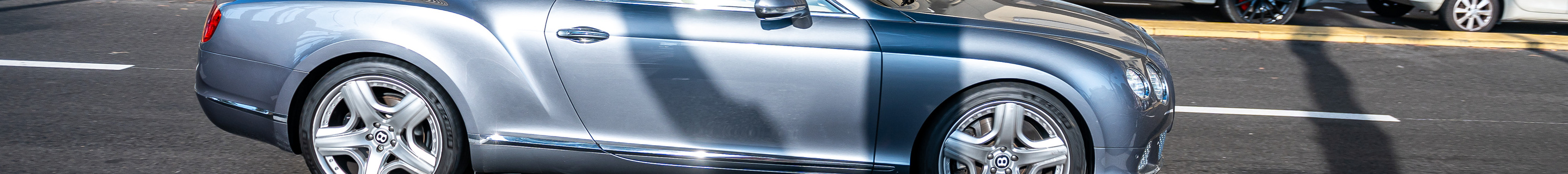 Bentley Continental GTC 2012