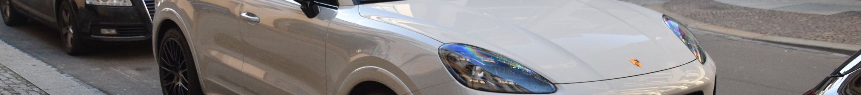 Porsche 9YA Cayenne GTS