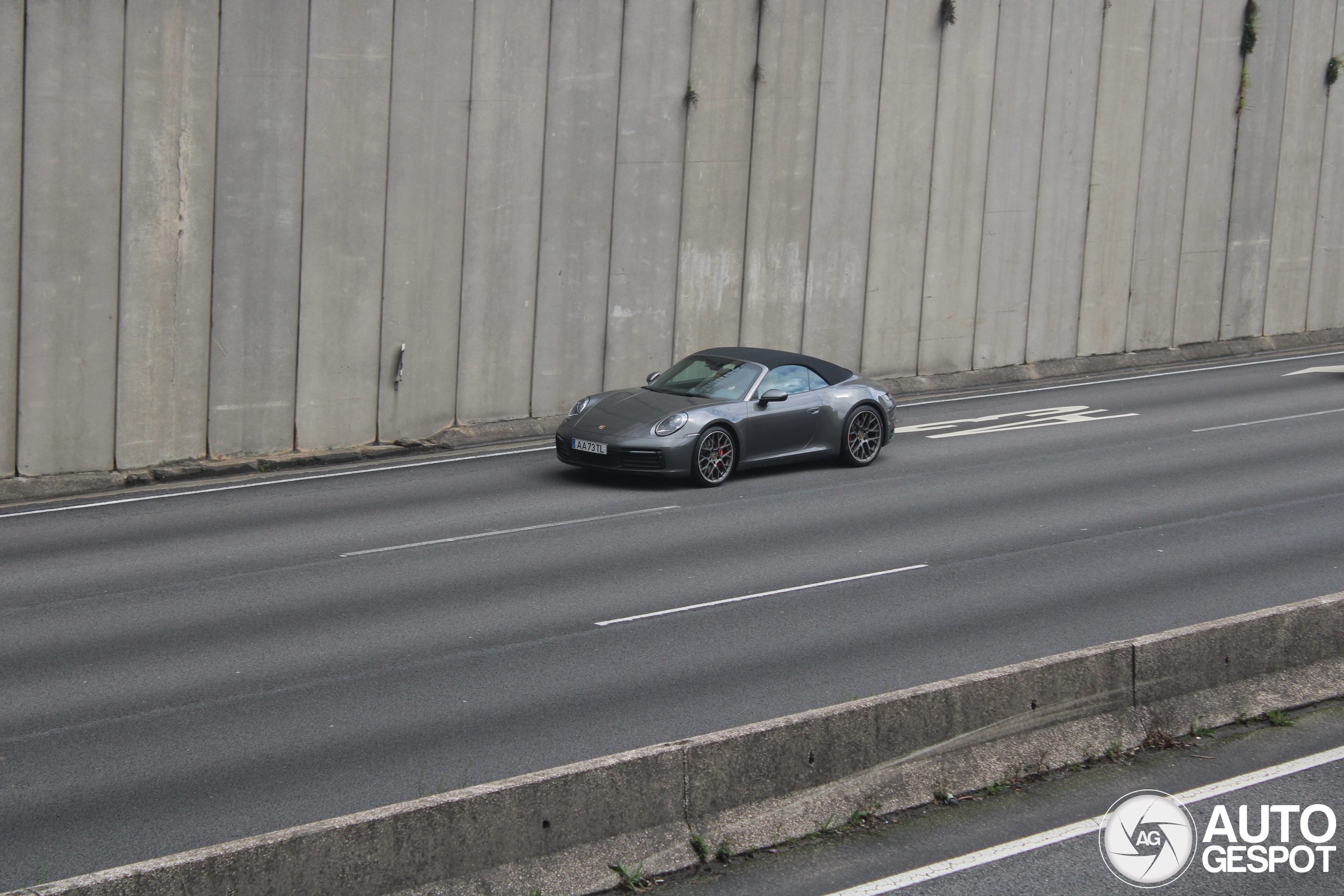 Porsche 992 Carrera 4S Cabriolet