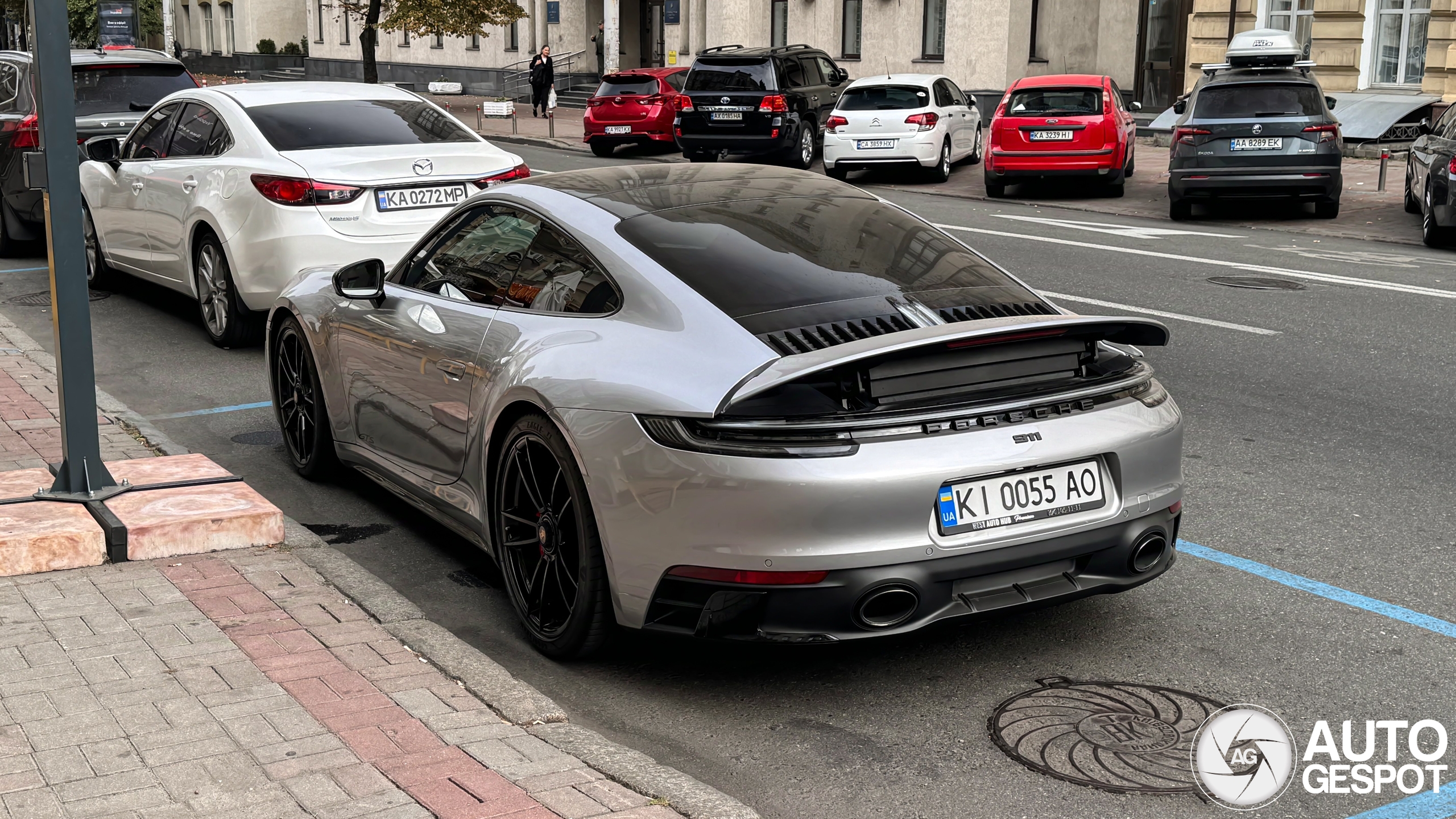 Porsche 992 Carrera GTS