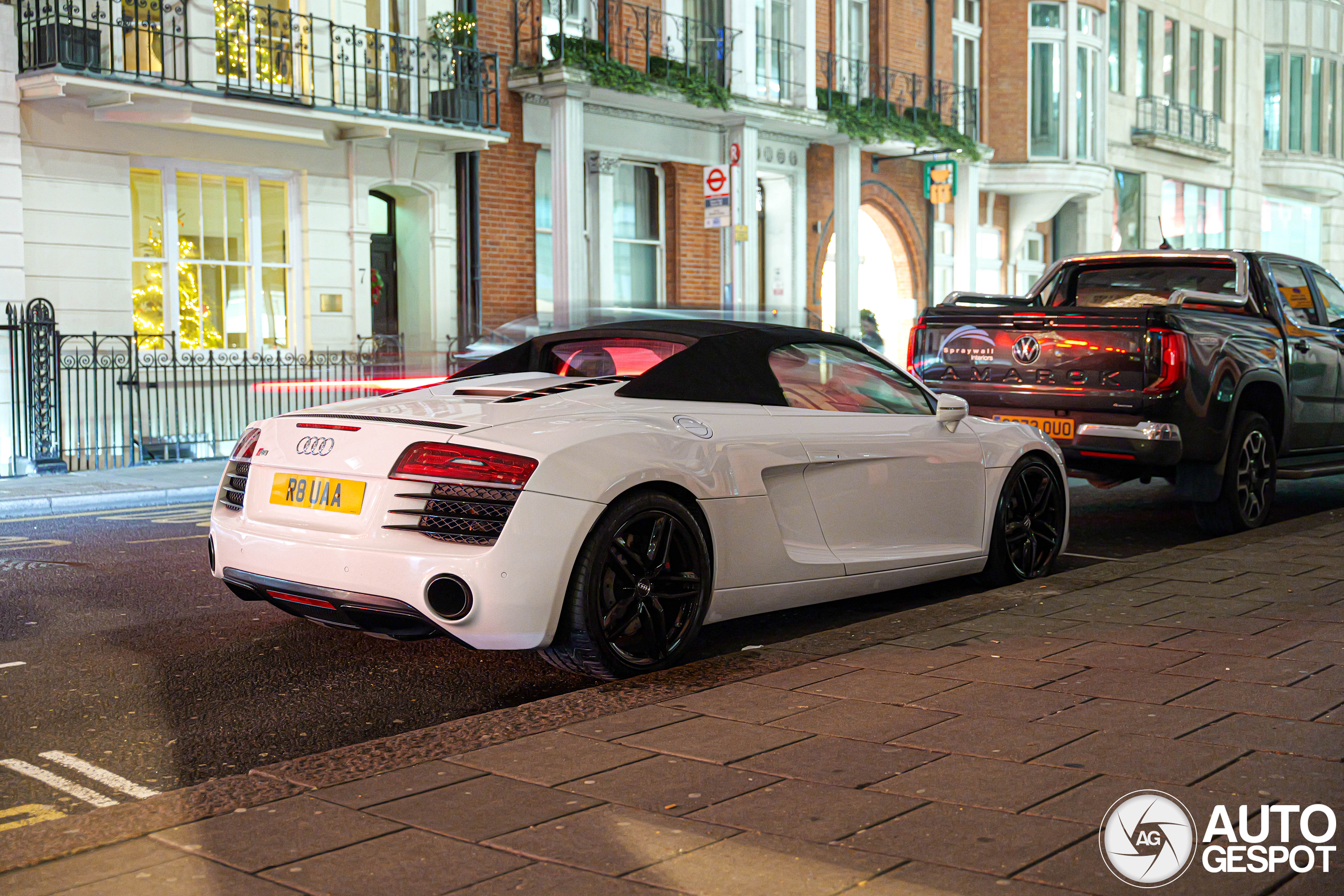 Audi R8 V10 Spyder 2013