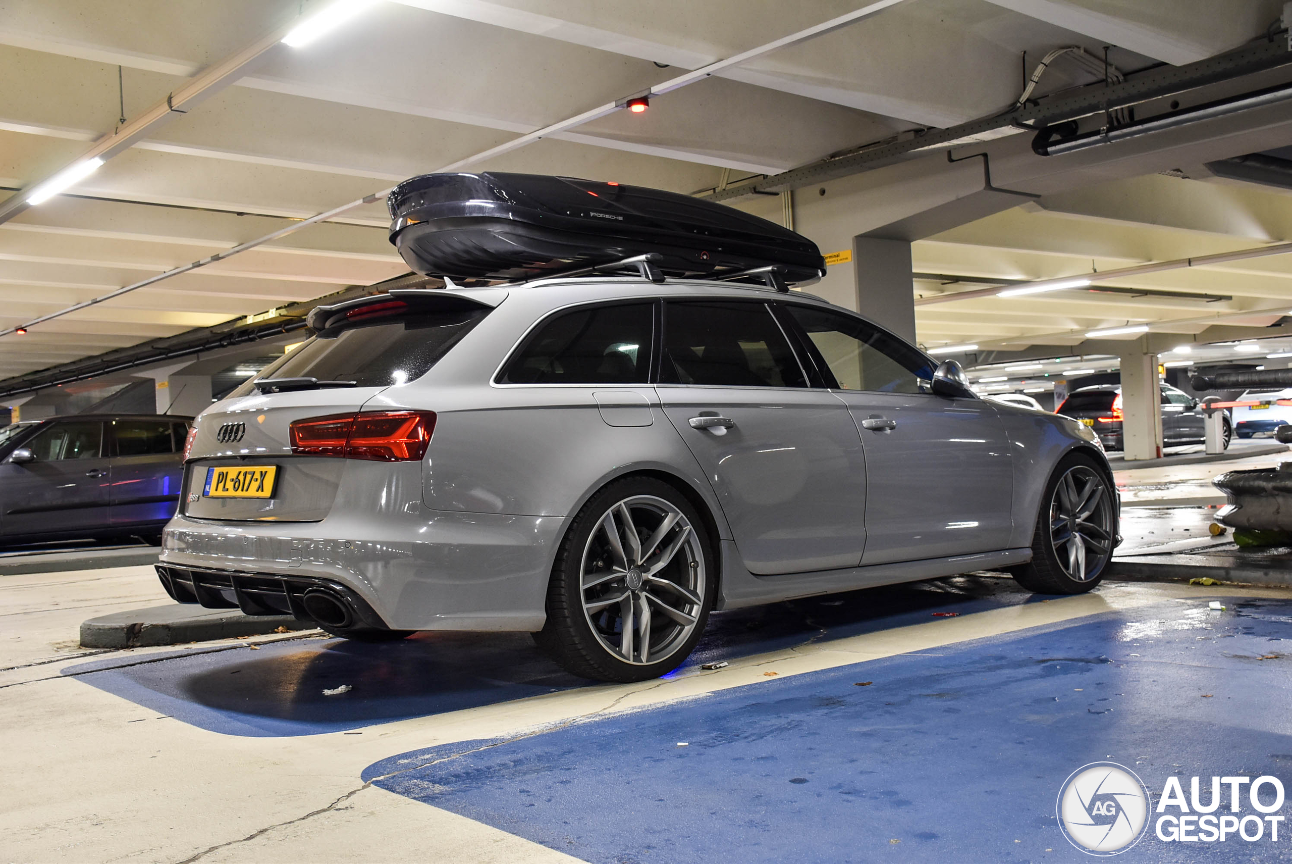 Audi RS6 Avant C7 2015