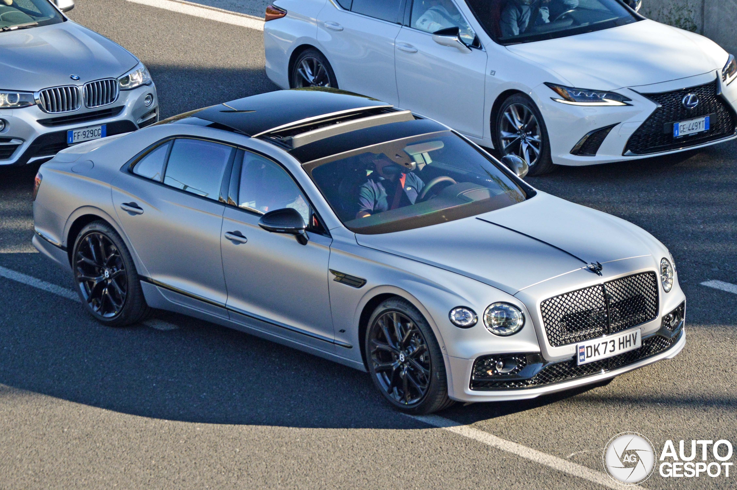 Bentley Flying Spur Hybrid S