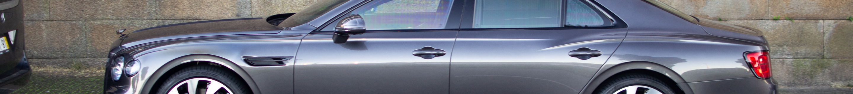 Bentley Flying Spur V8 Azure
