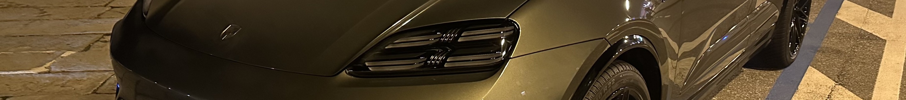 Porsche Macan EV Turbo