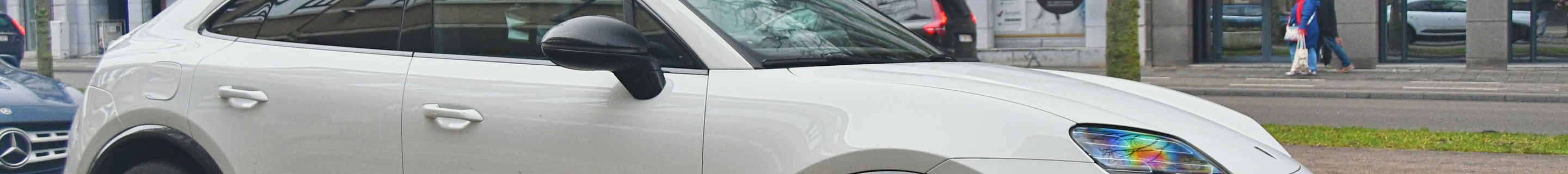 Porsche Macan EV Turbo
