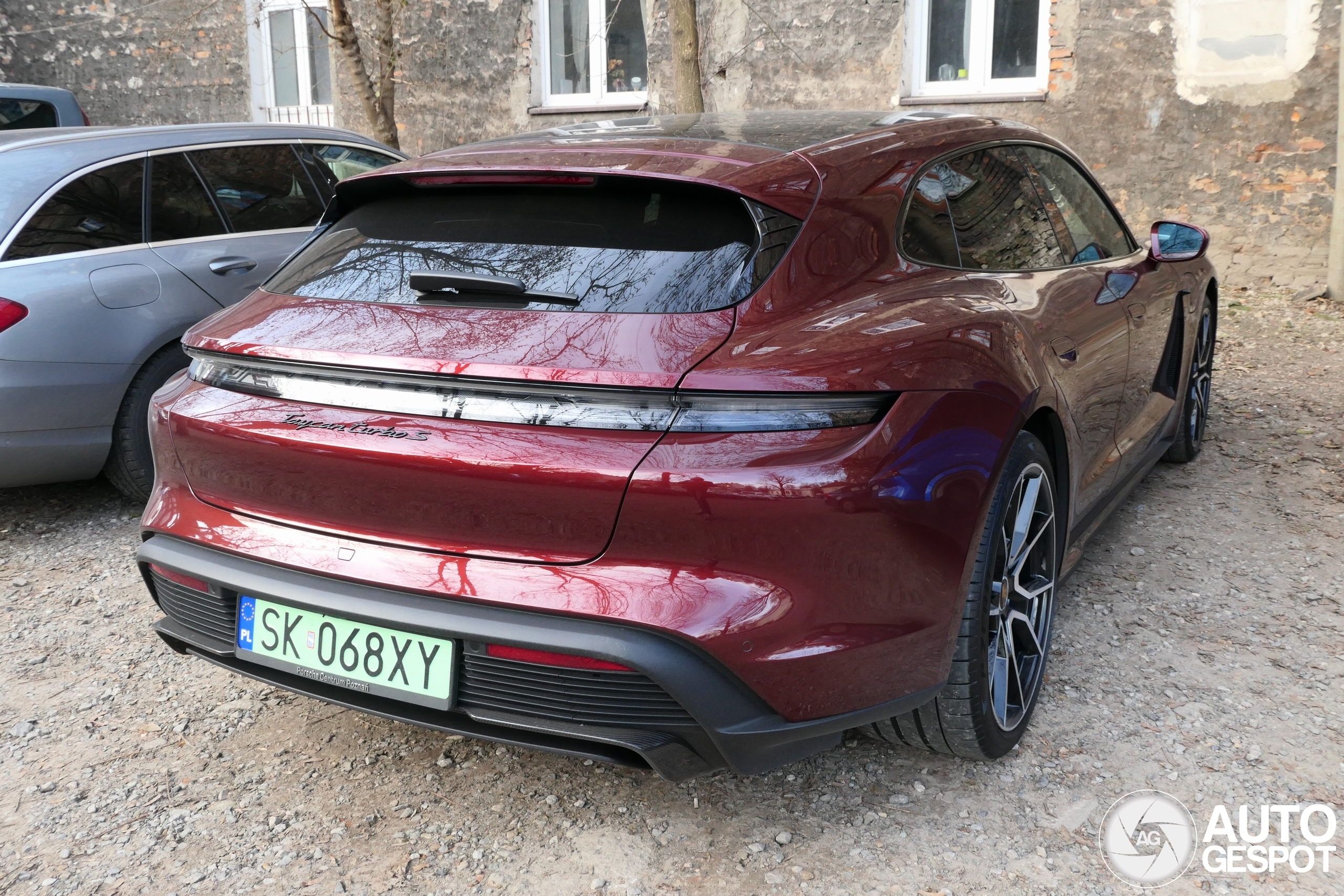 Porsche Taycan Turbo S Sport Turismo