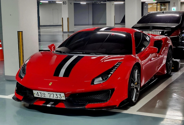 Ferrari 488 Pista