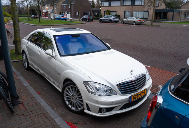 Mercedes-Benz S 63 AMG W221