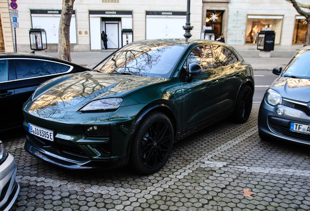 Porsche Macan EV Turbo