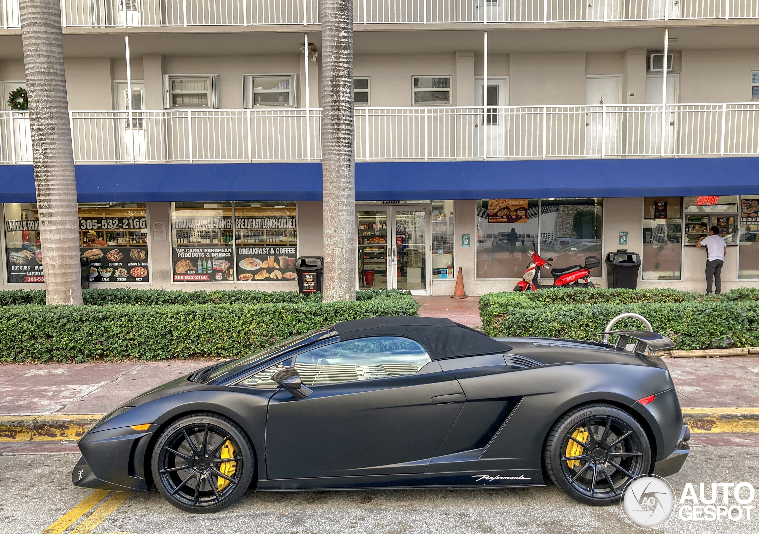 Lamborghini Gallardo LP570-4 Spyder Performante