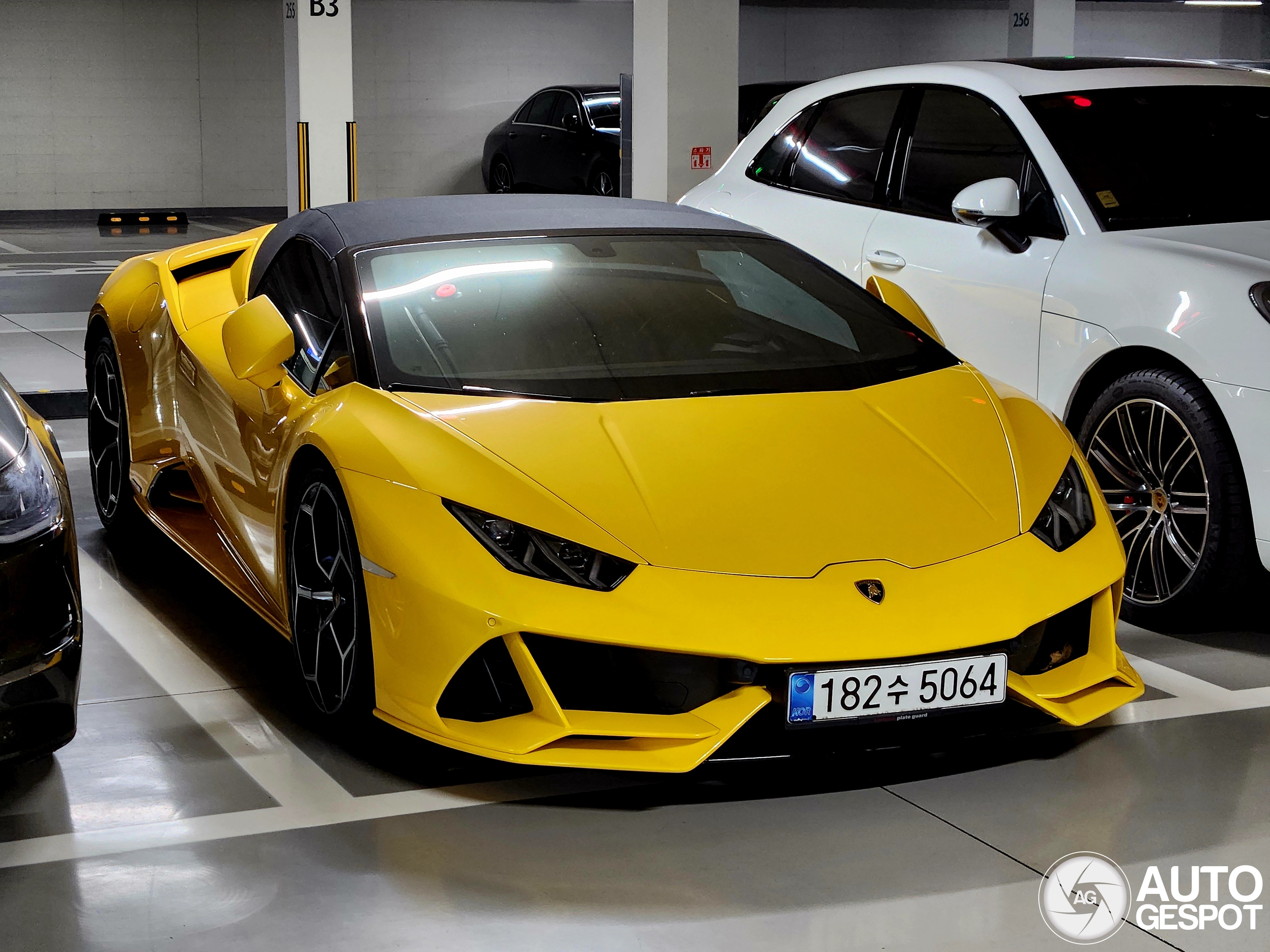 Lamborghini Huracán LP640-4 EVO Spyder