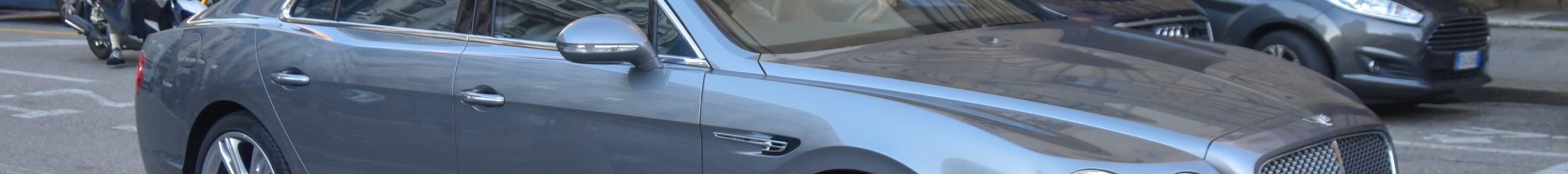 Bentley Flying Spur V8