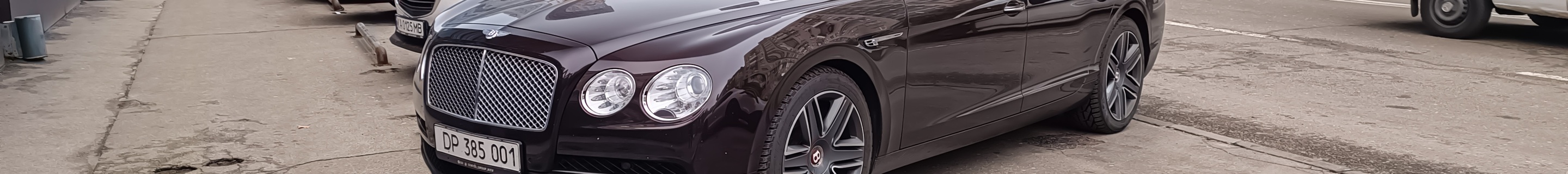 Bentley Flying Spur V8