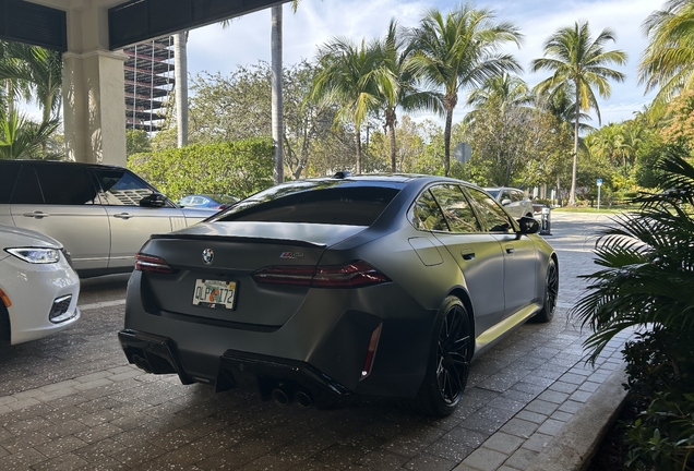 BMW M5 G90