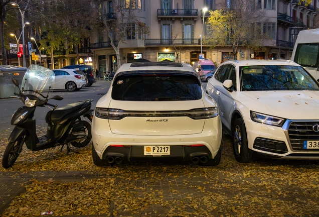 Porsche 95B Macan GTS MkIII