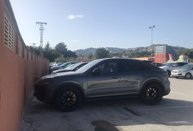 Porsche Cayenne Coupé Turbo E-Hybrid