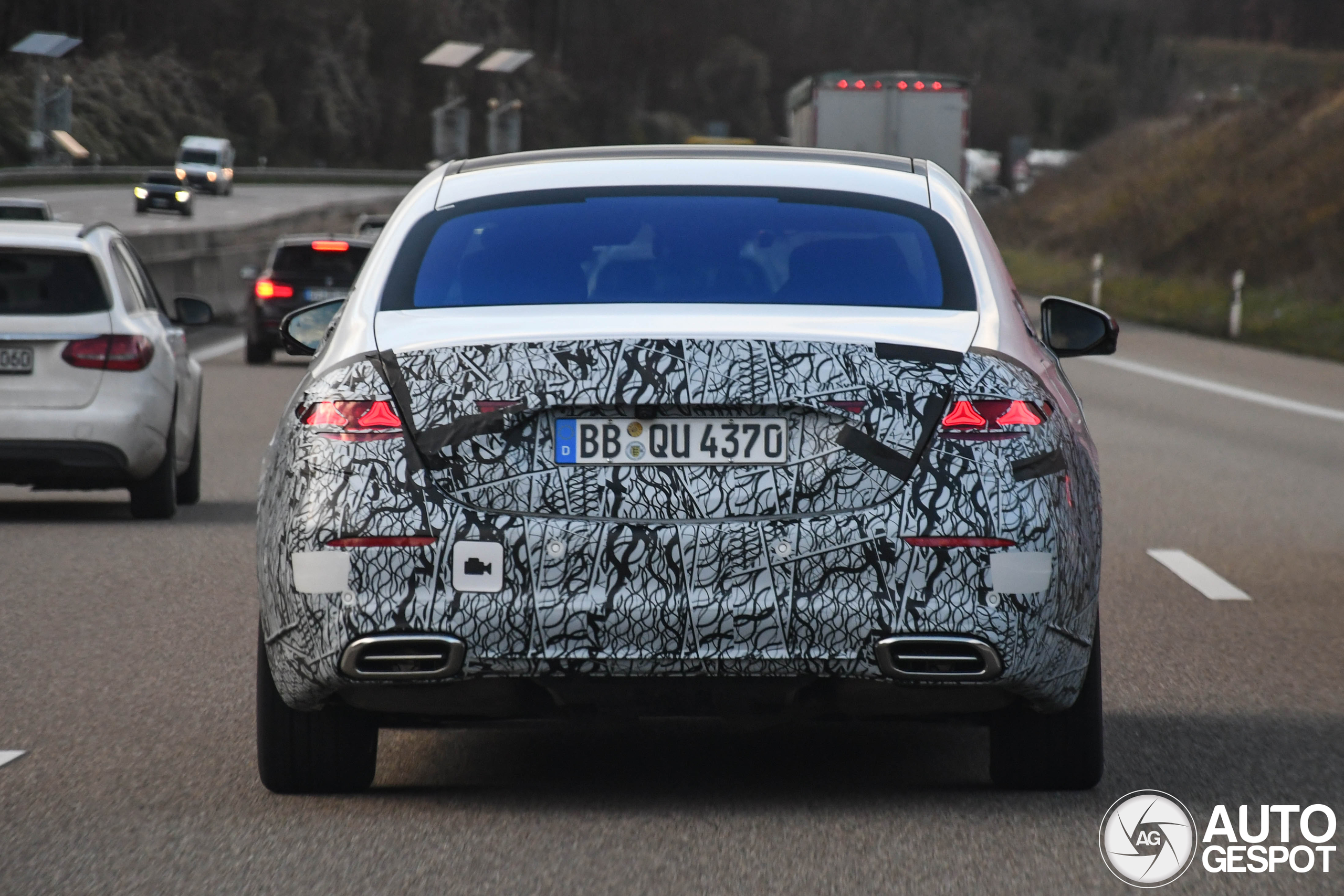 Mercedes-Maybach S 680 X223 2026