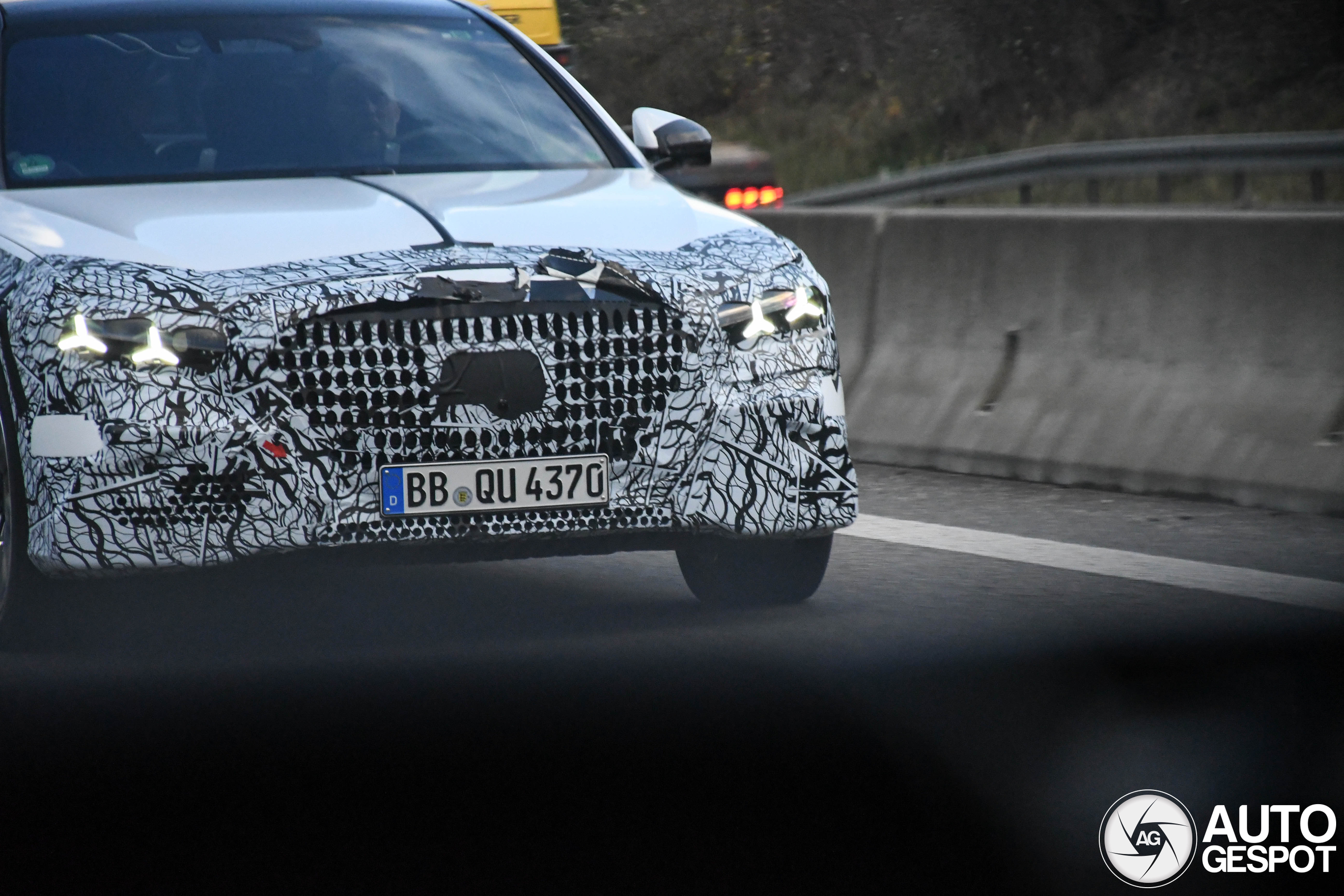 Mercedes-Maybach S 680 X223 2026