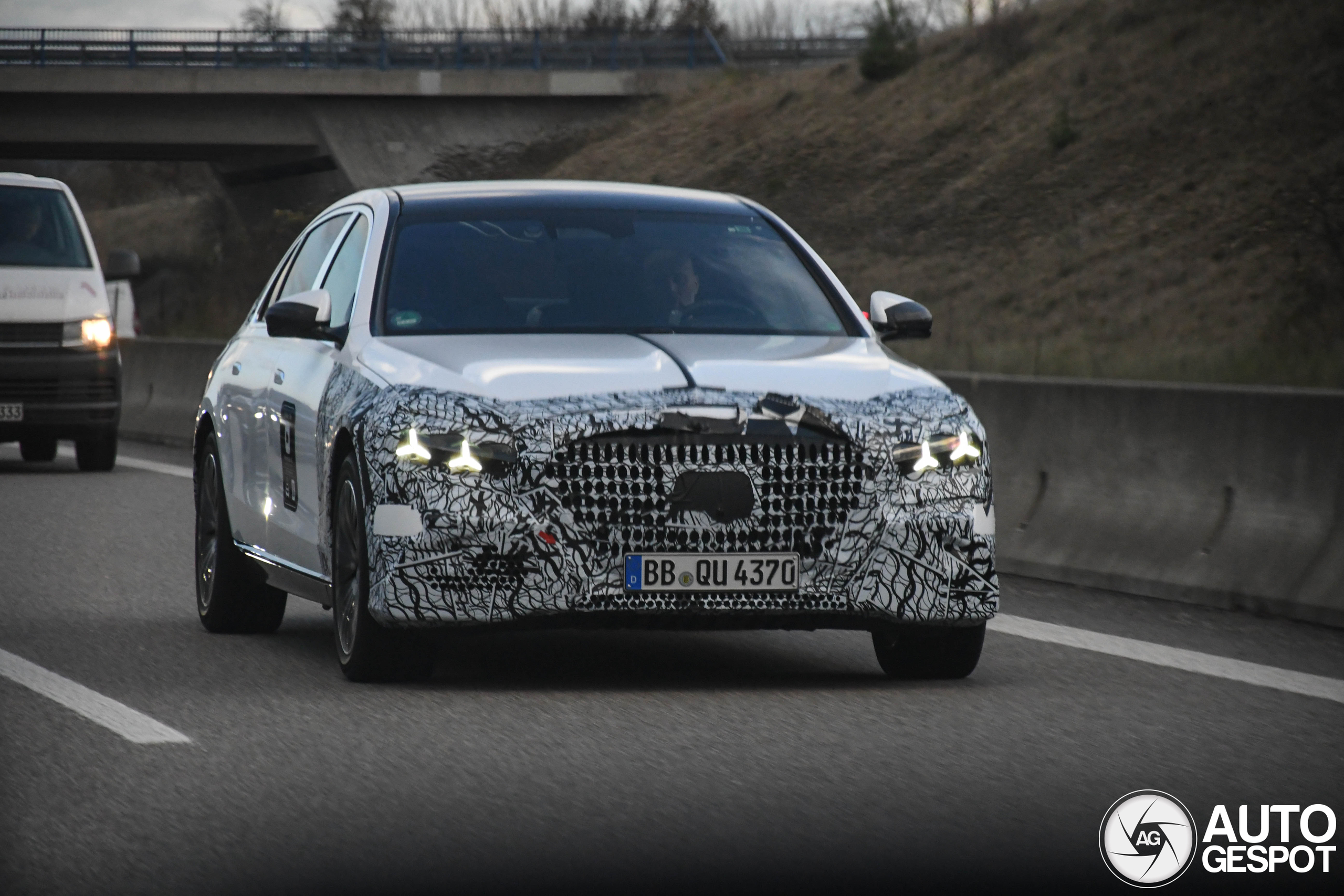 Mercedes-Maybach S 680 X223 2026