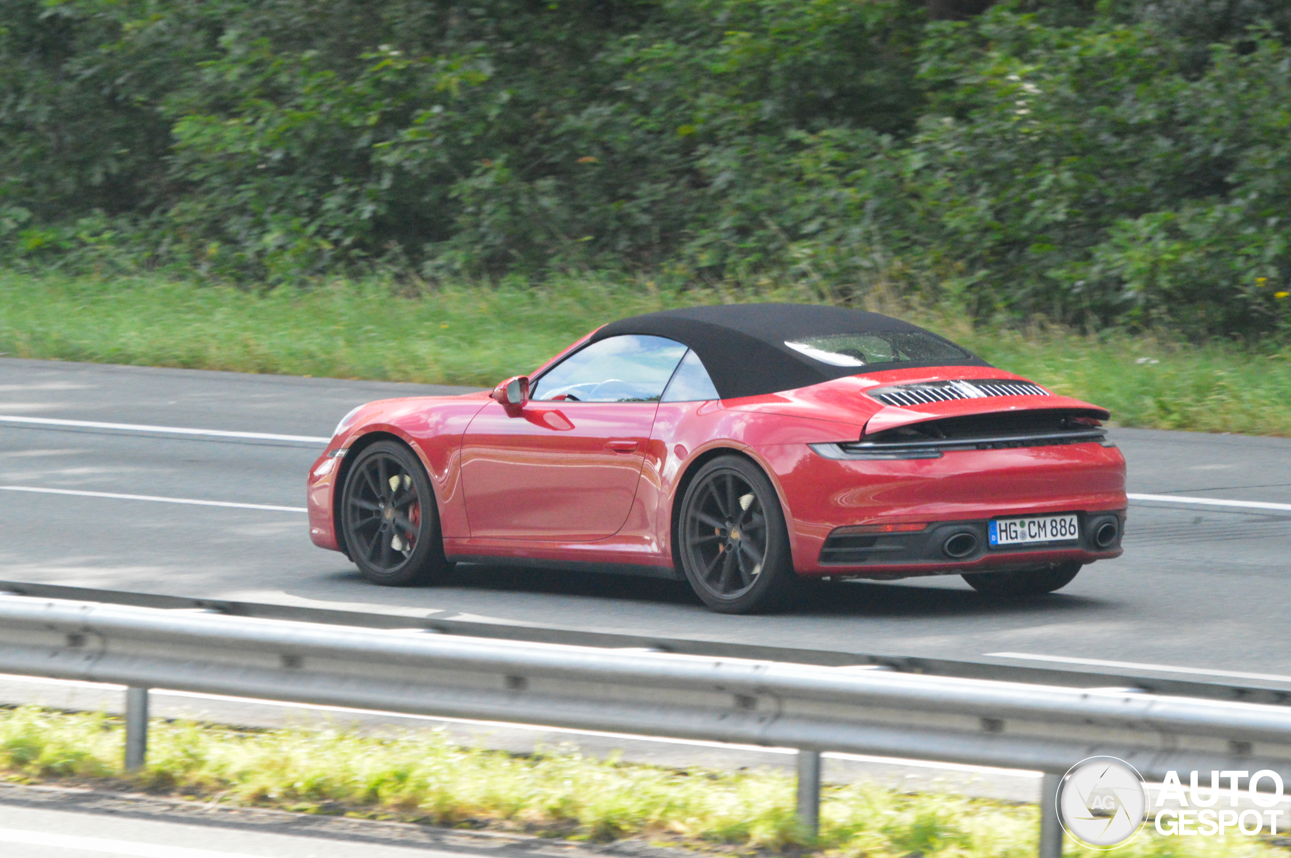 Porsche 992 Carrera 4S Cabriolet