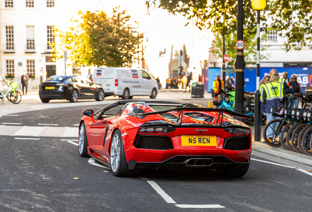 Lamborghini Aventador LP700-4 Roadster DMC