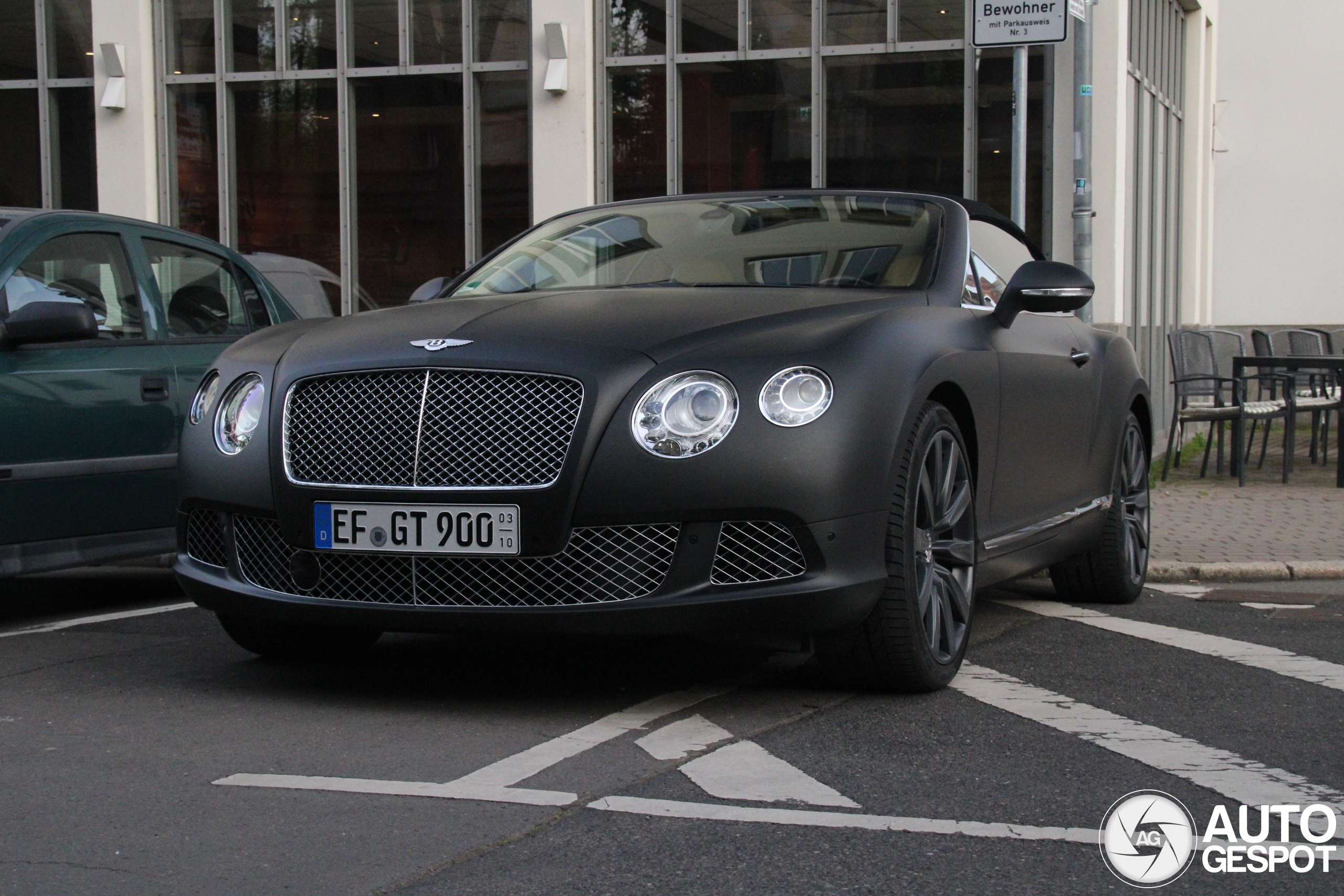 Bentley Continental GTC 2012