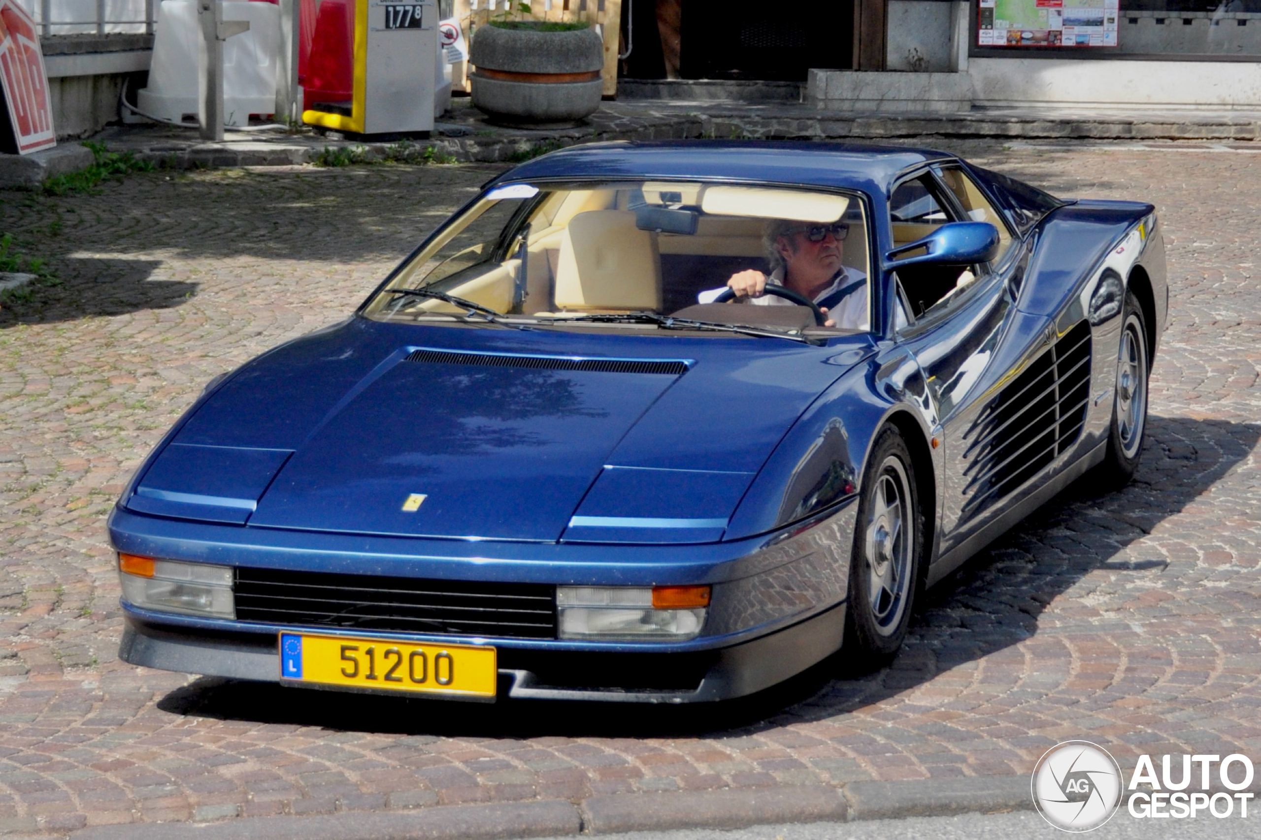Ferrari Testarossa Monospecchio