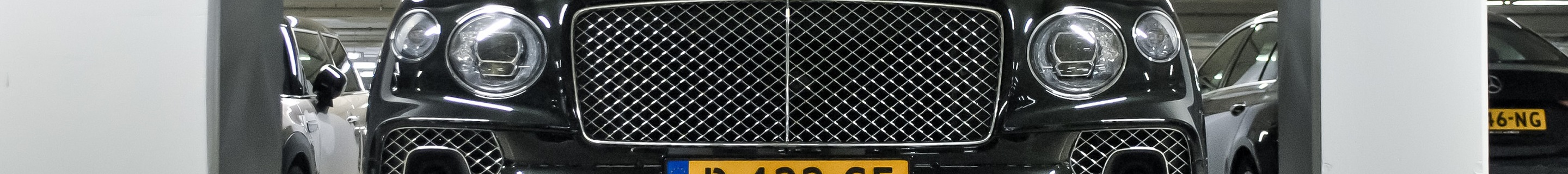 Bentley Bentayga V8 2021