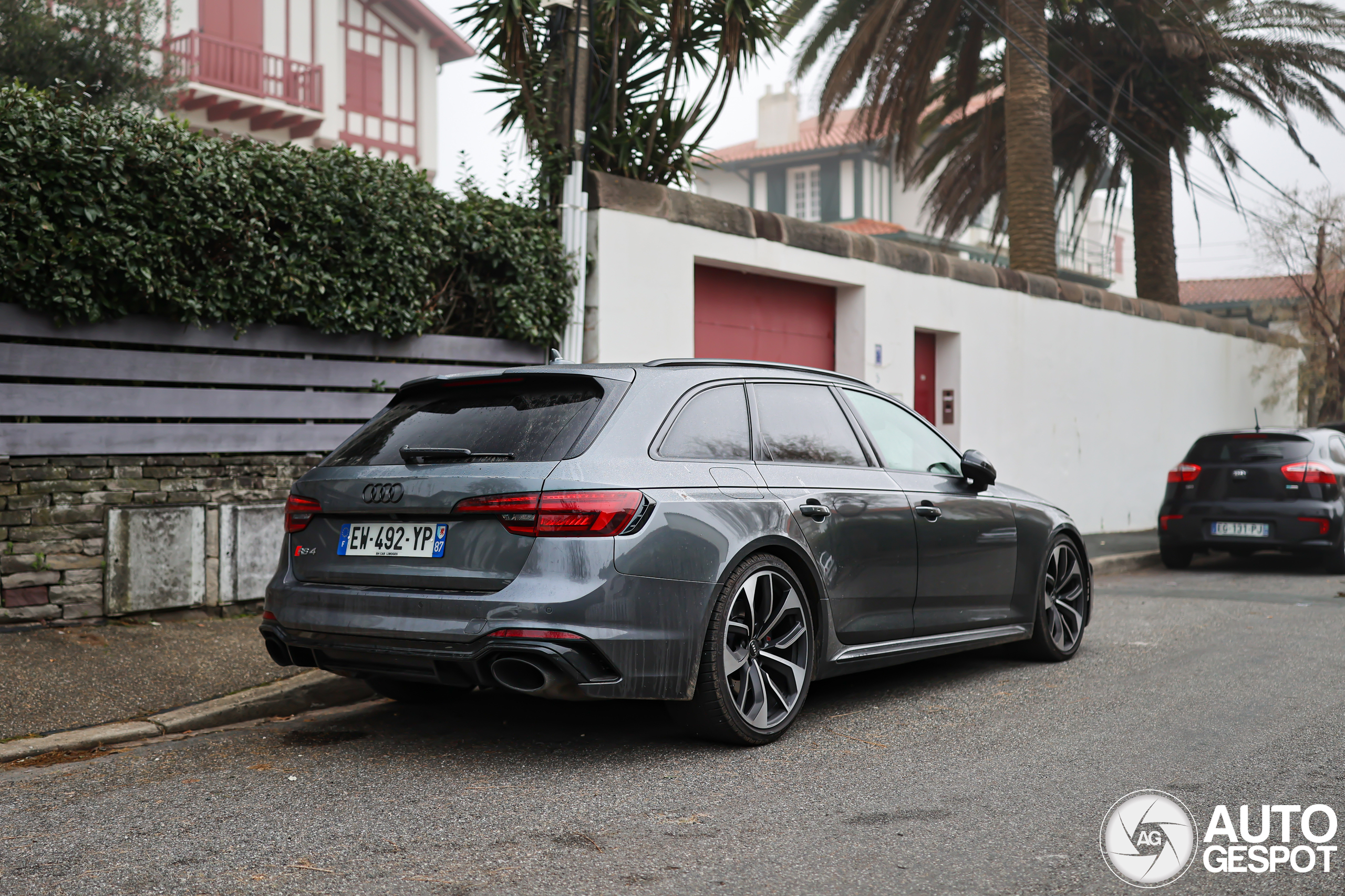 Audi RS4 Avant B9