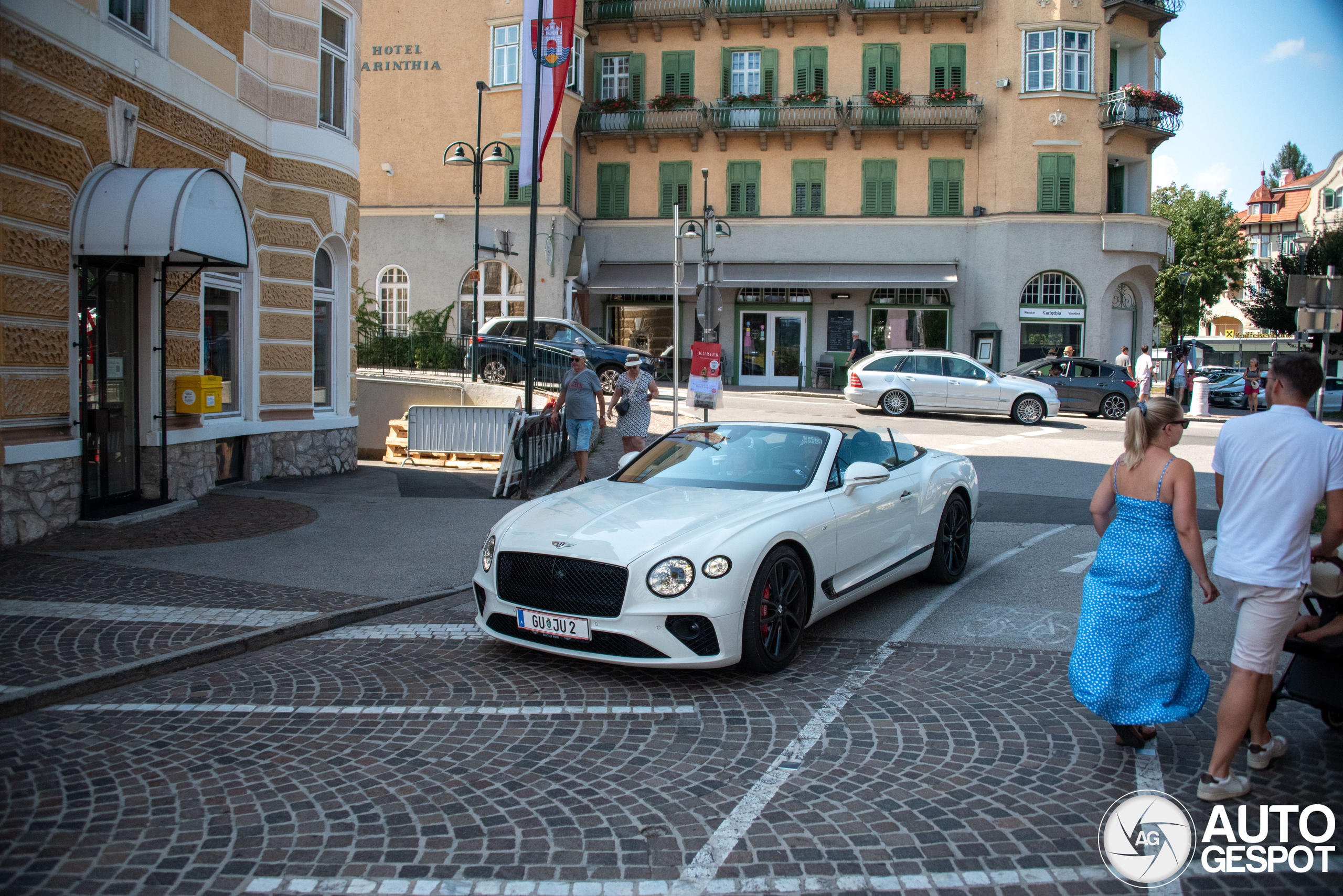 Bentley Continental GTC V8 2020